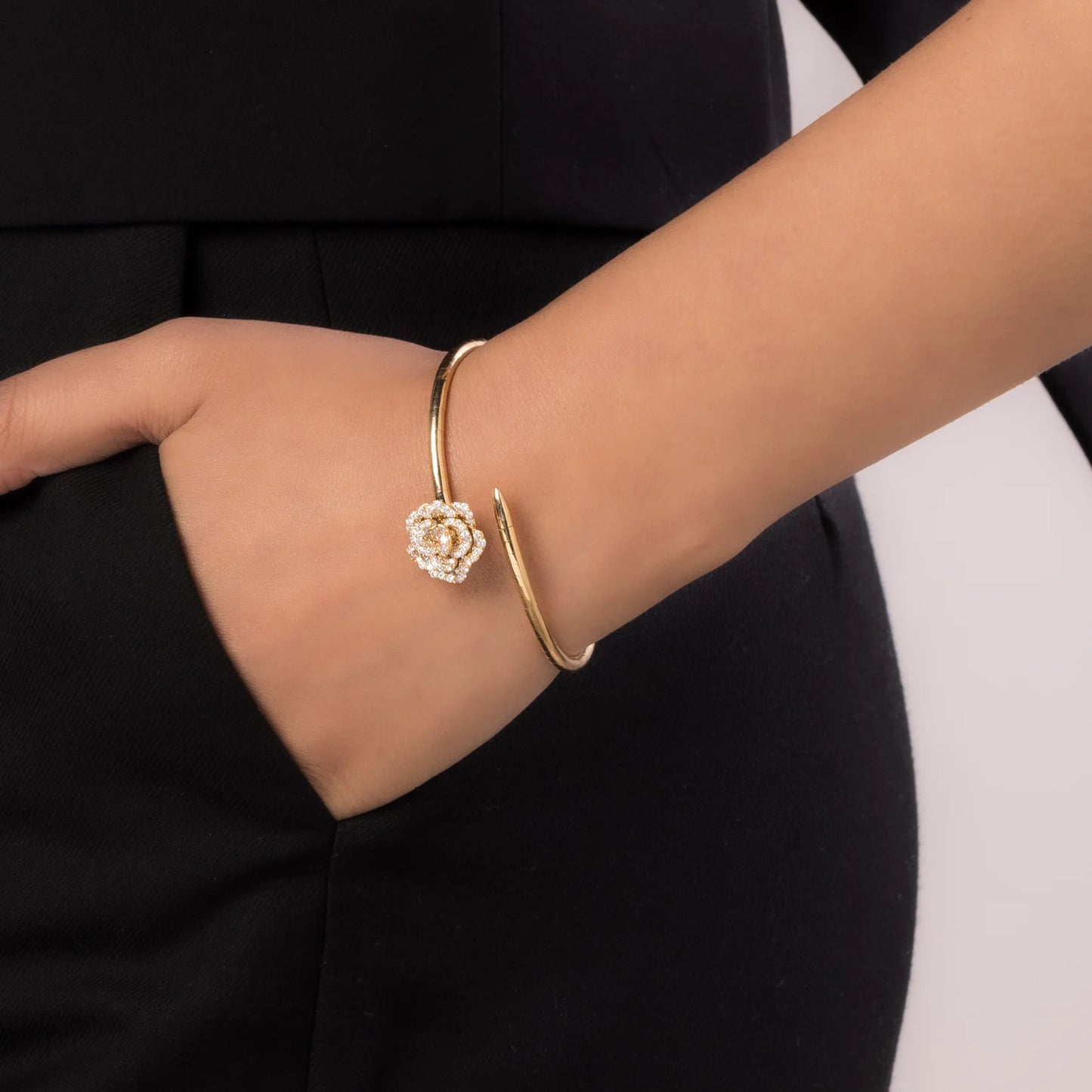 ROSETTE BRACELET SINGLE MOTIF