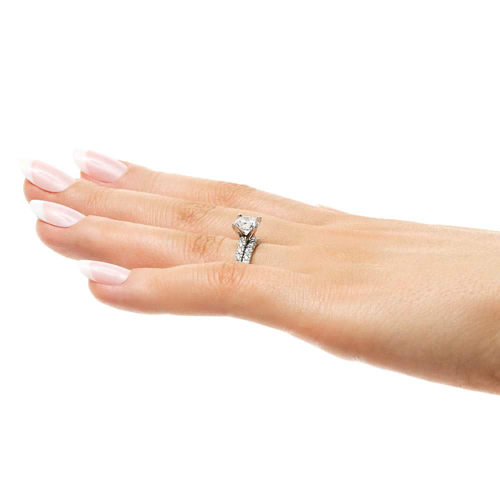 Marilyn Accented Wedding Set