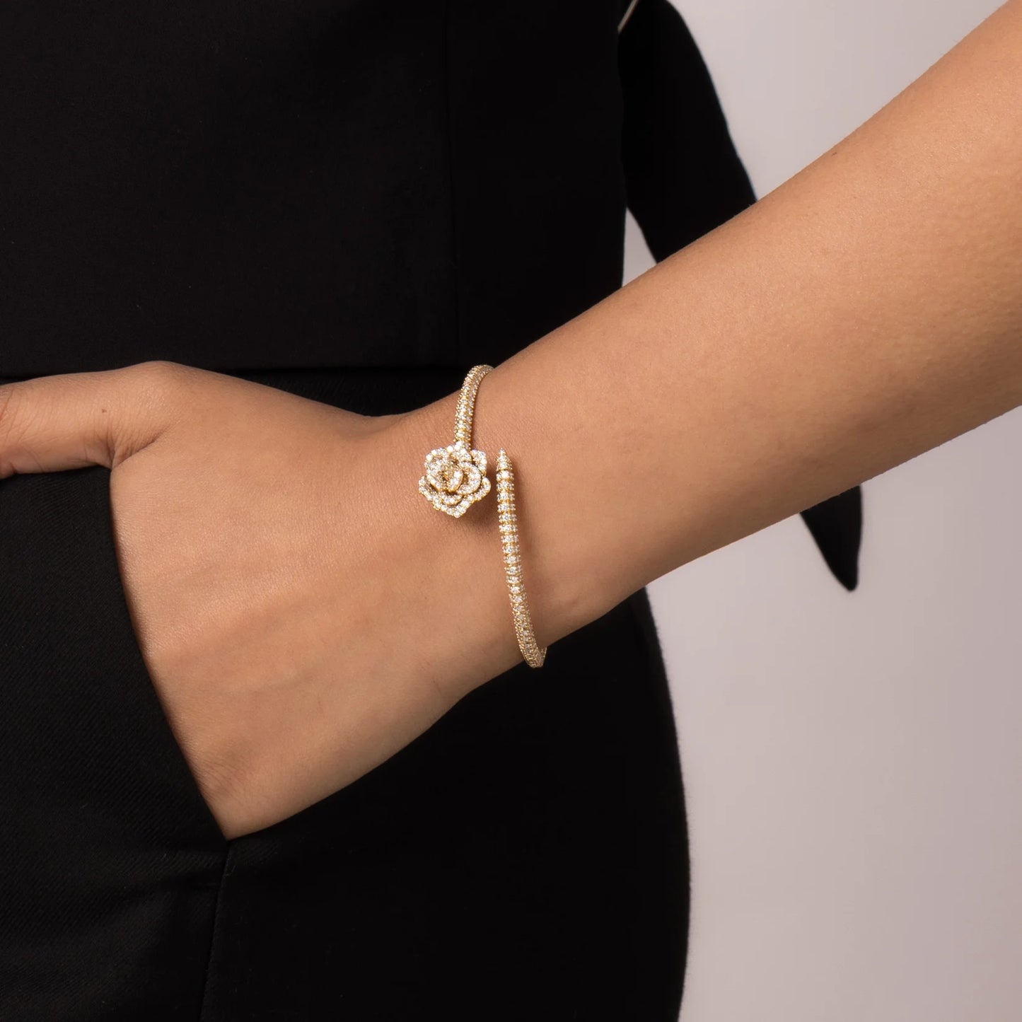 ROSETTE BRACELET SINGLE MOTIF