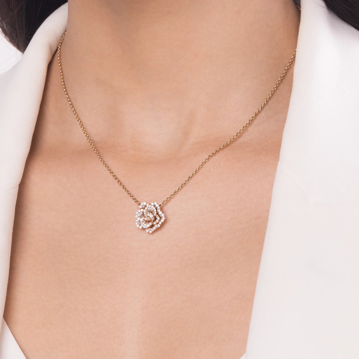 ROSETTE PENDANT