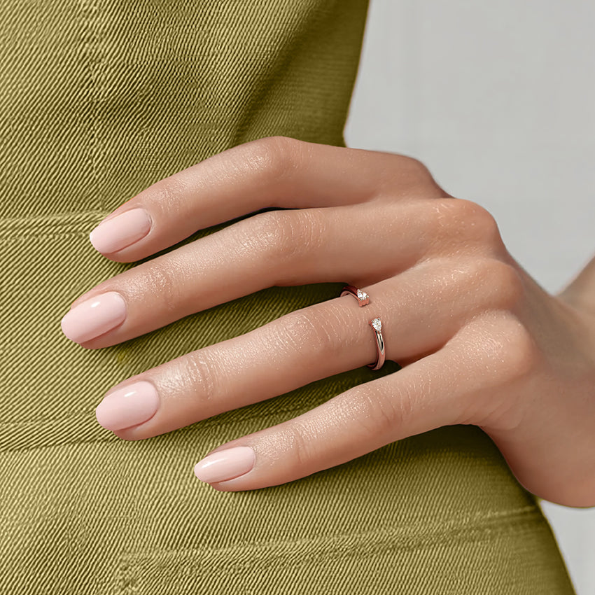 Wren Pear Diamond Ring in 18K Gold