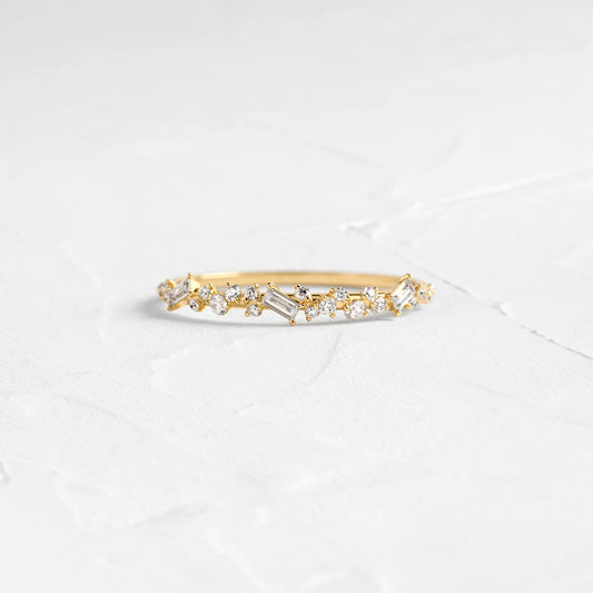 Sprinkle of Sugar Bezel Ring in Baguette Cut Diamond