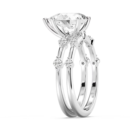 Mila Pear Cut Wedding Set