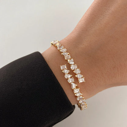 SWIRL DIAMOND MULTI SHAPE BANGLE