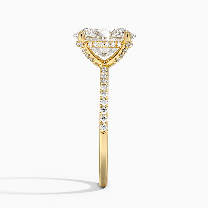 Viviana with 2.5ct Oval Certified Lab Diamond