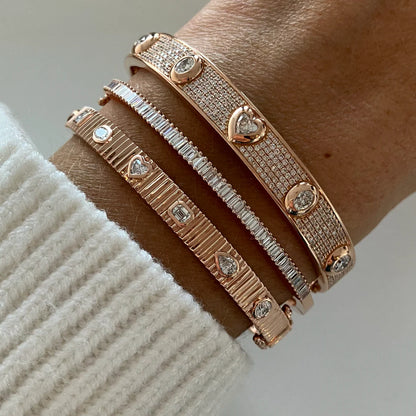 MULTI SHAPE DIAMONDS FLUTED BANGLE