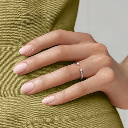 Wren Pear Diamond Ring in 18K Gold