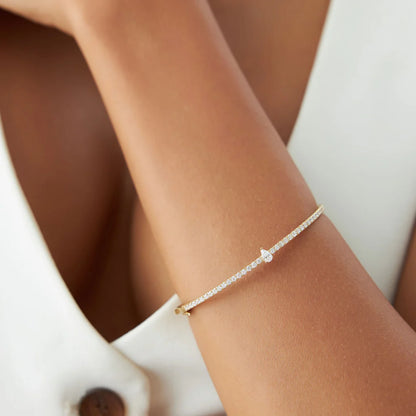14k Gold Pear Shaped and Round Diamond Bangle